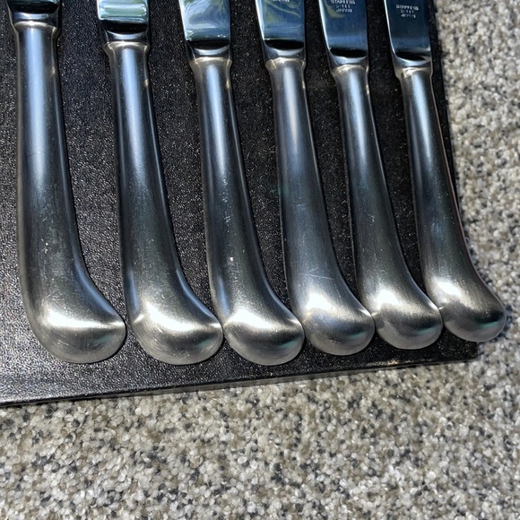 NWT. 6 piece steak knife set. - Picture 8 of 8